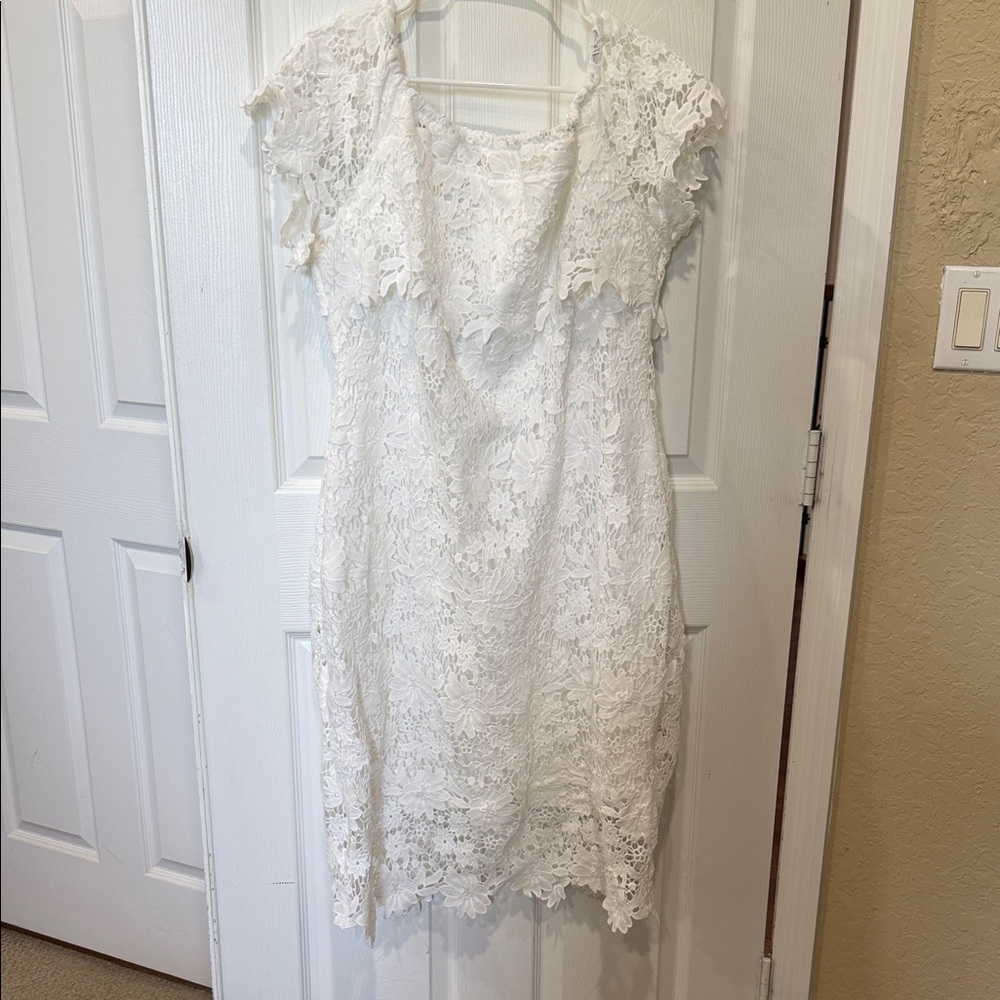 White Lace Cap-Sleeve Women's Dress